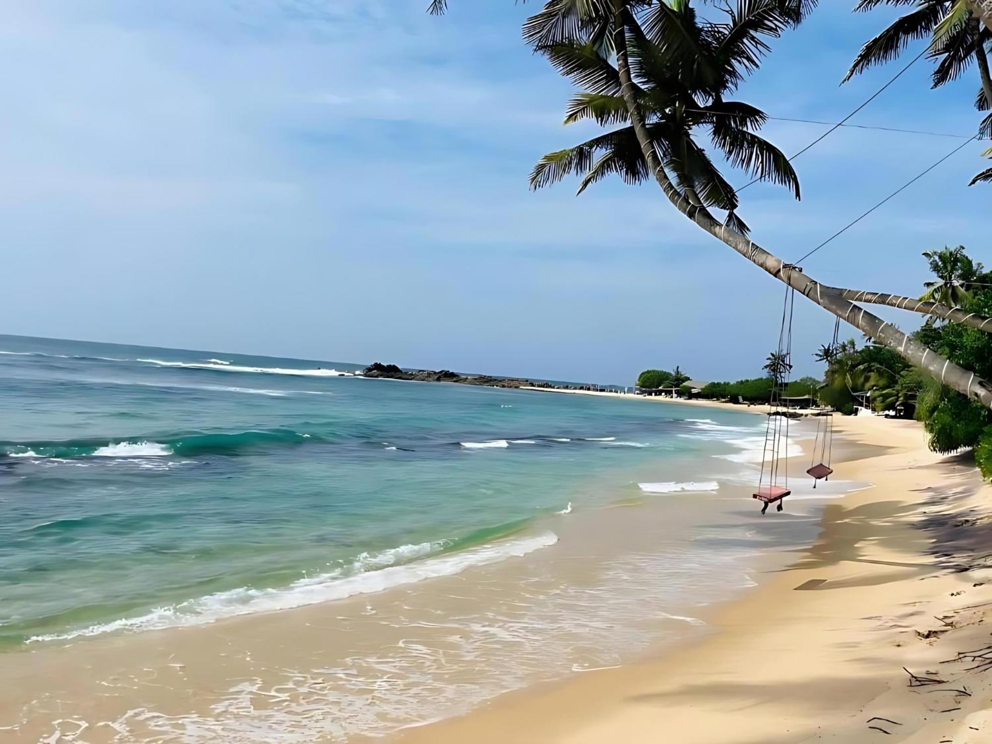 Bed and Breakfast Sky Mountain Cafe With Seaview Weligama Exterior foto