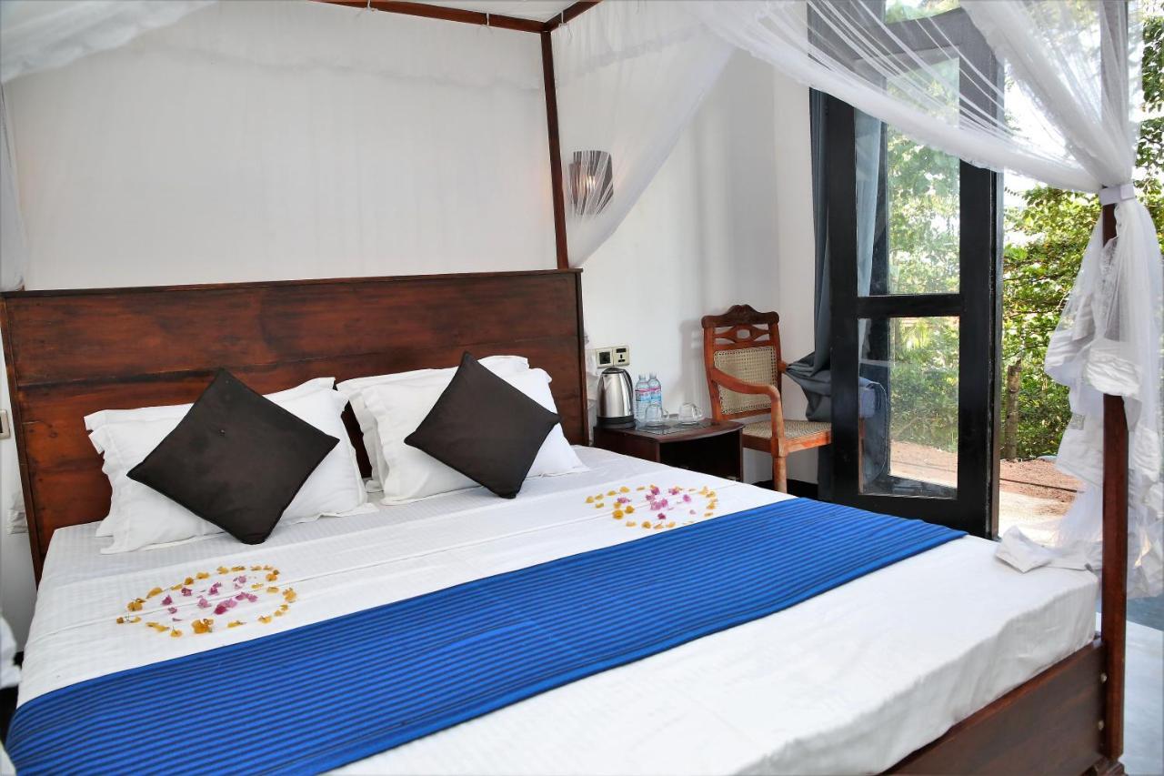 Bed and Breakfast Sky Mountain Cafe With Seaview Weligama Exterior foto